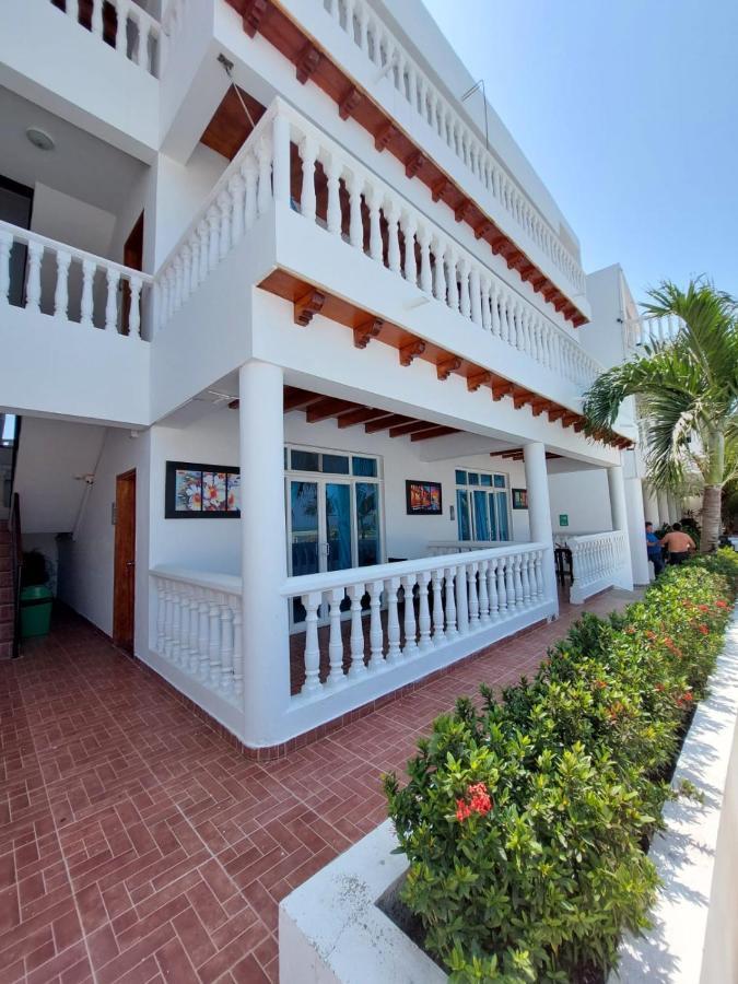 Hotel 3 Banderas Manzanillo Del Mar Cartagena Exteriör bild